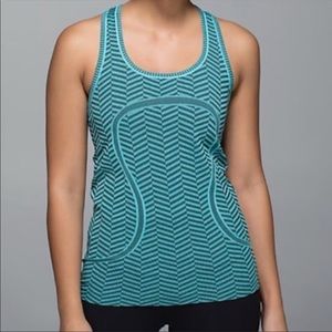 Lululemon tank top
